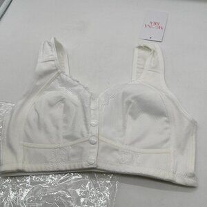 NWT New Moona Bra Small White Senior Front Closure Elderly S KFT